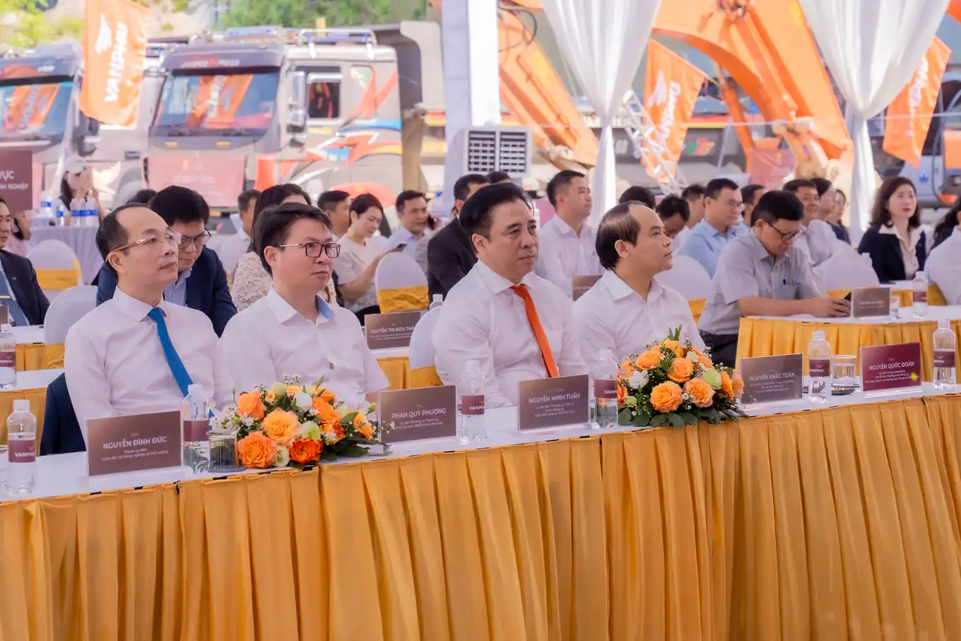 Lãnh đạo UBND tham dự lễ khởi công Vlasta Premier