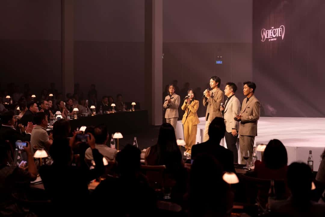 Sức Nóng The Selected #01